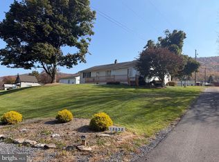 18638 Store Ln, Amberson, PA 17210