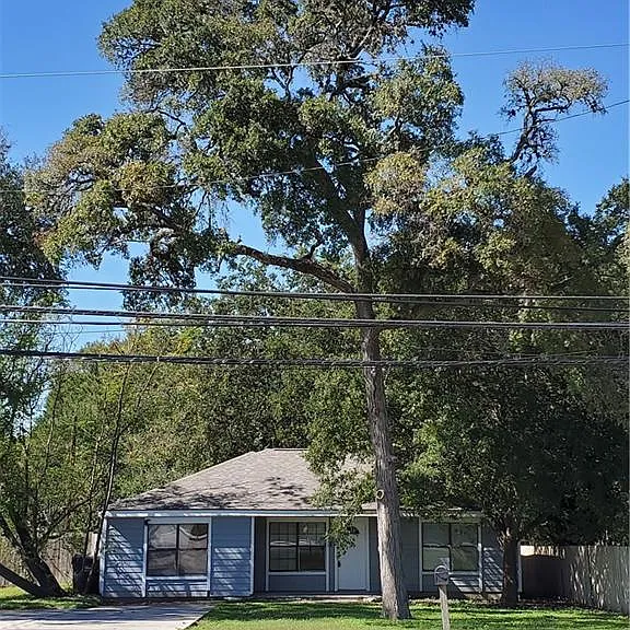 1605 Post Rd — Photo 10