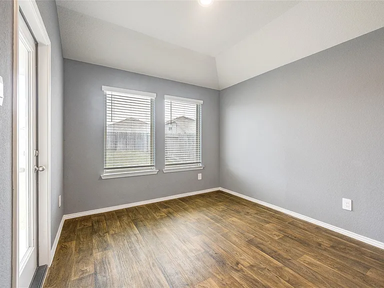 21315 Pine Mill Dr — Photo 12