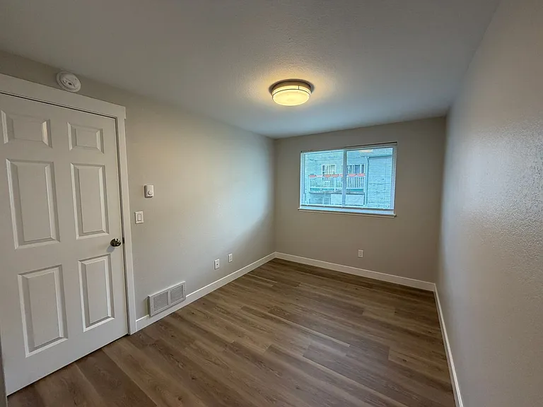 207 Dorn 8-plex — Photo 14