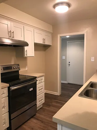 720 W Imperial Ave Photo 1