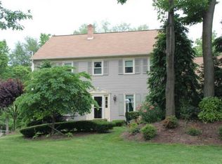 2621 Chestnut Valley Dr, Lancaster, PA