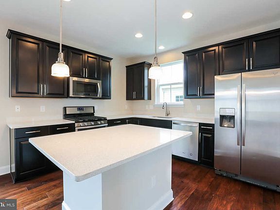 2nd image of 1626 Hudgins Farm Cir