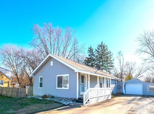 1922 Willow St, Pekin, IL 61554