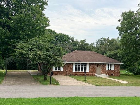 2nd image of 734 Vayden St