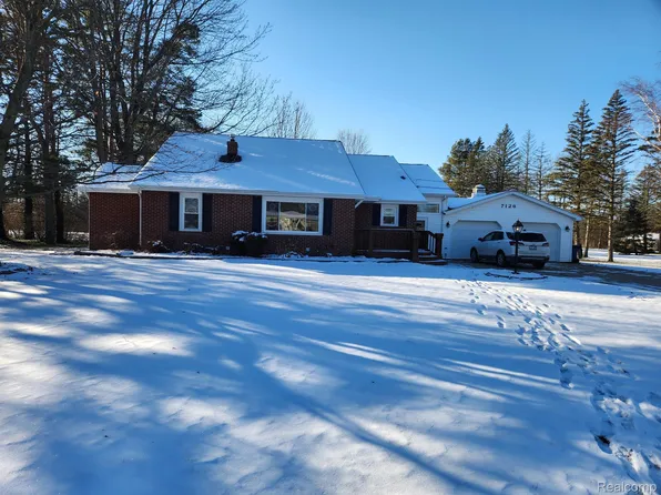 7126 Linden Rd, Swartz Creek, MI 48473