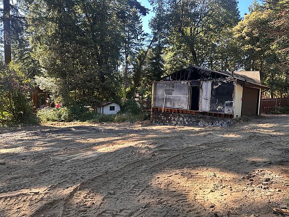 5th image of 92 Sunset Ln