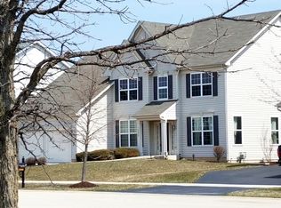 1302 Riverview Ln, Bolingbrook, IL 60490