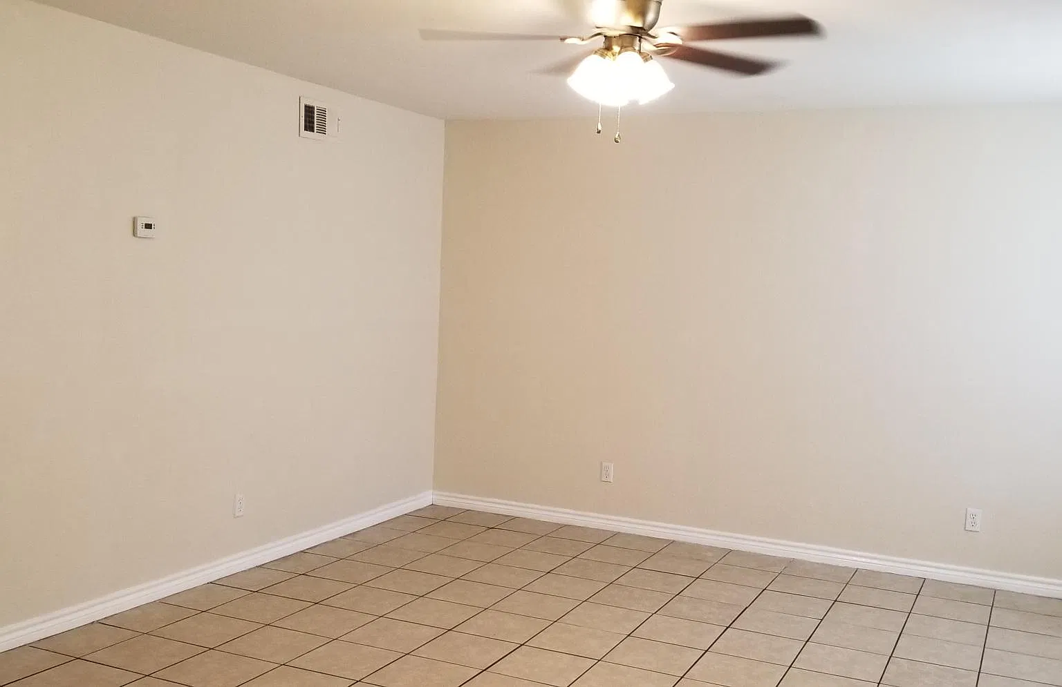 1 bed, 800 sqft, $800 — Photo 4