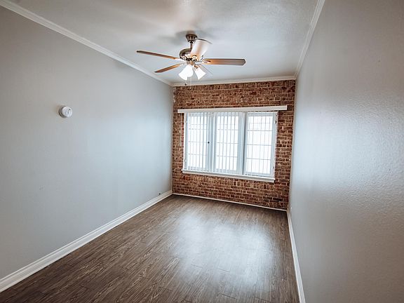 3rd image of 130 N Westmoreland Ave APT 120