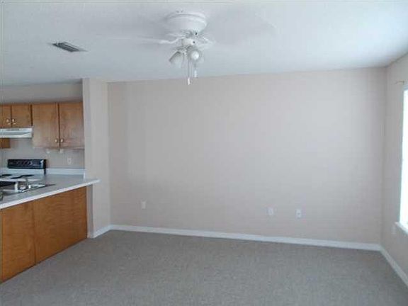 5th image of 2055 Sunvista Ln