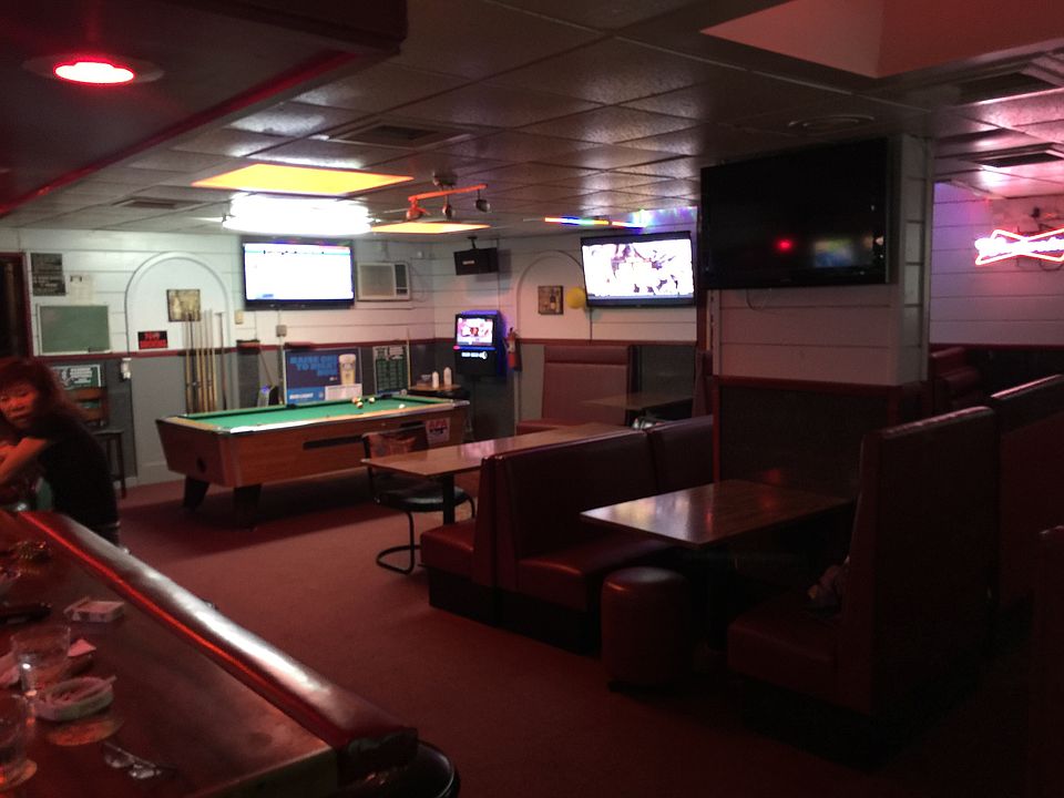 2nd image of 812 Lehua Ave