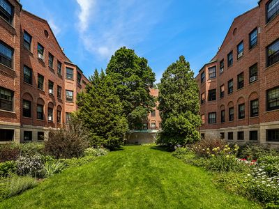 2459 Prairie Ave APT 3E, Evanston, IL, 60201