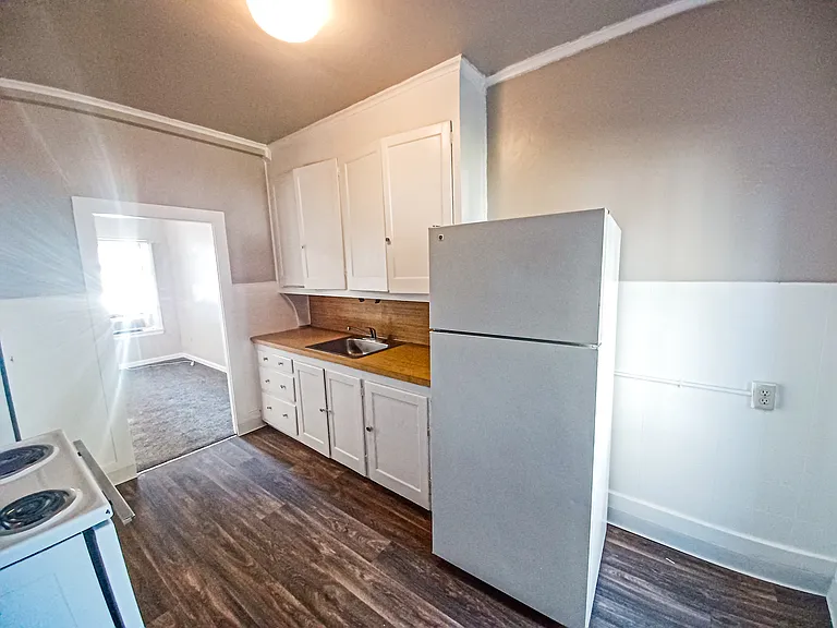 207 S 3rd St #205 — Photo 7