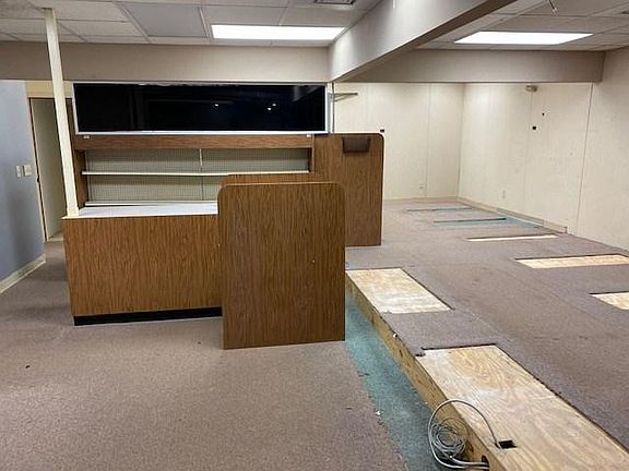 4th image of 410 University Pkwy Suite 2800