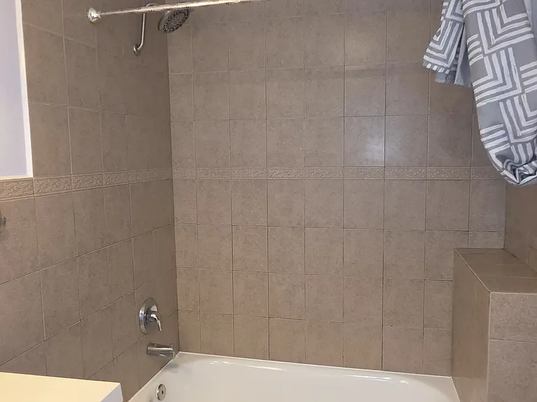 719 E Wardlow Rd #B — Photo 4