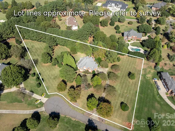 405 Valley Run Dr, Waxhaw, NC 28173