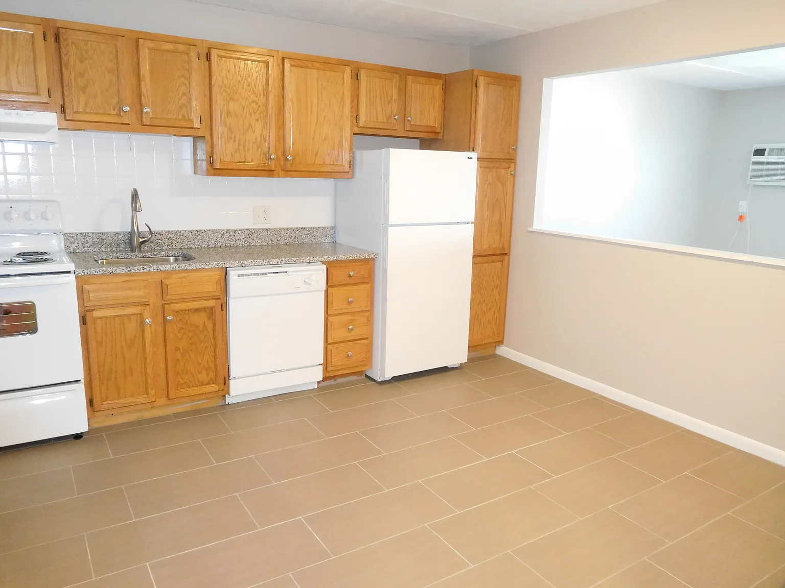 12 Cottage Ct — Photo 3