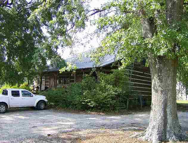 2nd image of 514 Laurel Ave E
