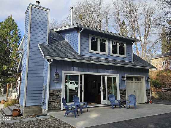 2nd image of 713 Mountain Oak Dr