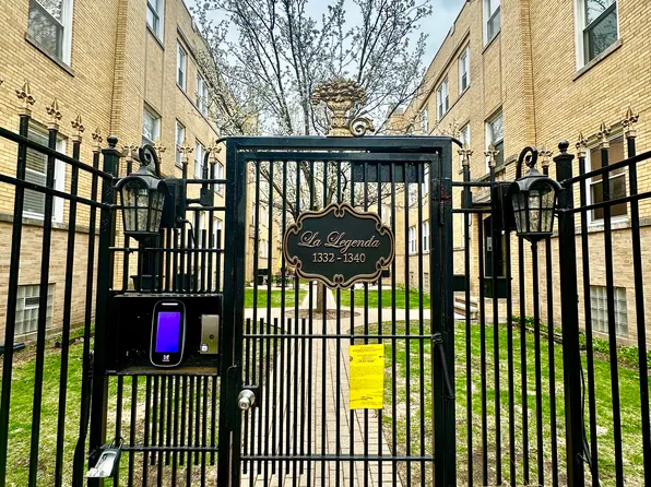 1334 W Estes Ave APT 3S, Chicago, IL 60626