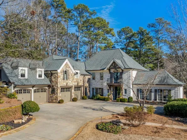 571 Glen Eagles Cir SE, Marietta, GA 30067