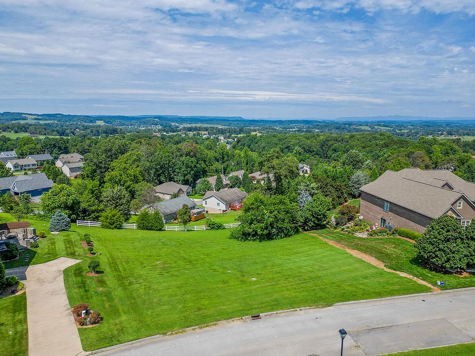 1st image of 226 Sunset Ridge Ct