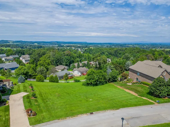 226 Sunset Ridge Ct, Jonesborough, TN 37615