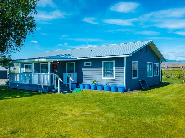 225 Robinson Canyon Road, Omak, WA 98841