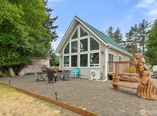 156 Dolphin Ave NE, Ocean Shores, WA