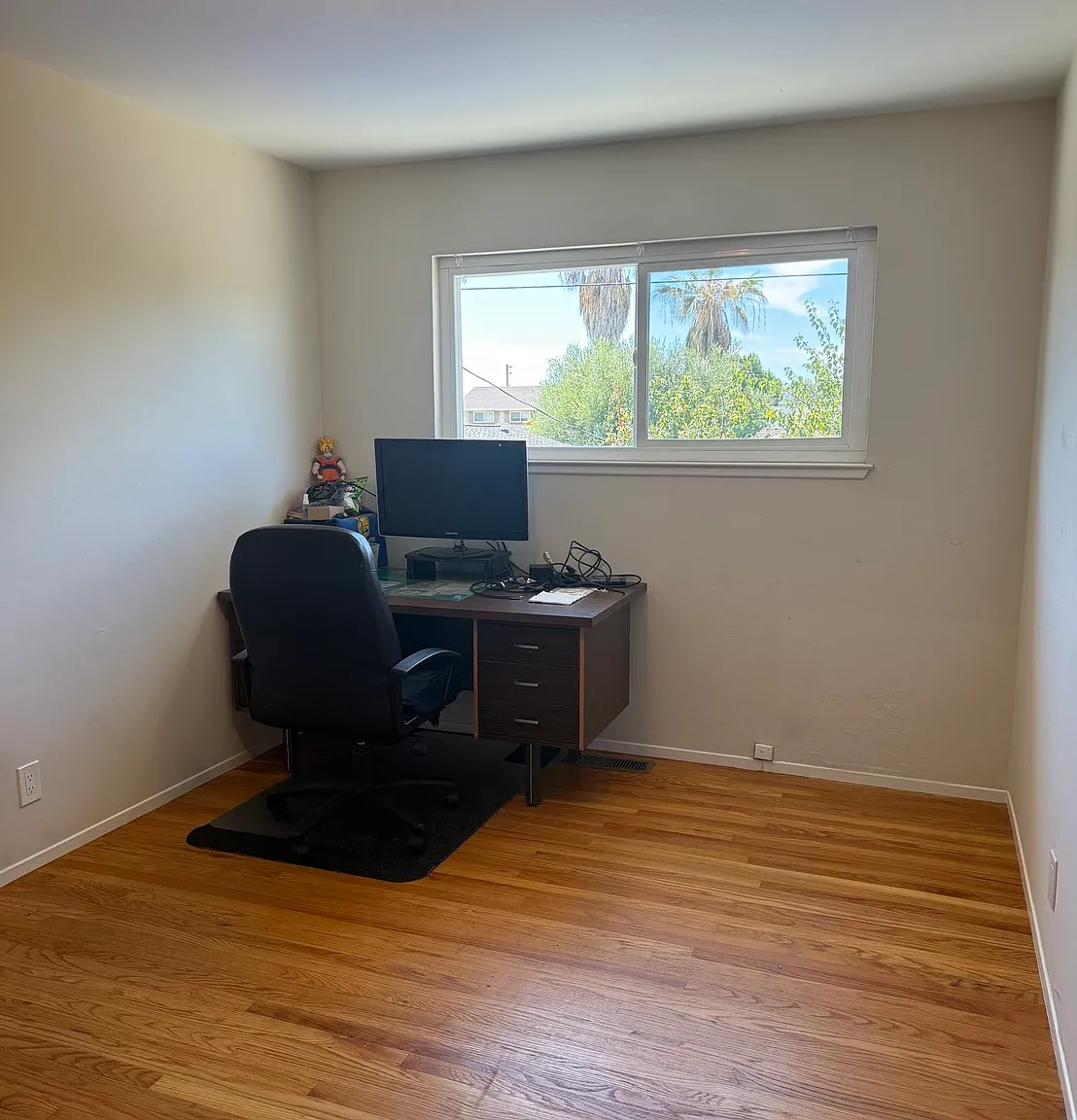 4 bed, 1574 sqft, $4,500 — Photo 4