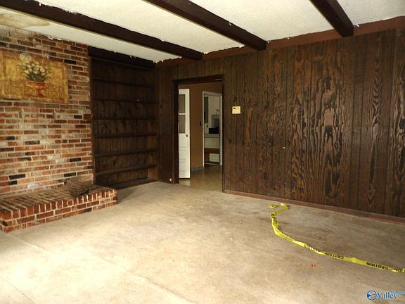 3rd image of 2002 Montgomery St