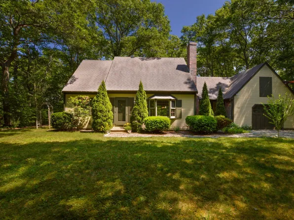 100 Quaker Meetinghouse Road, East Sandwich, MA 02537