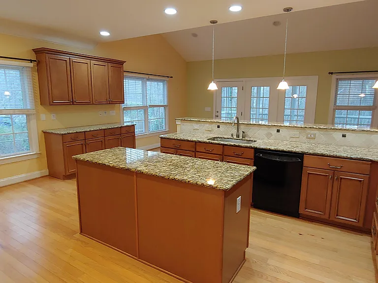 2809 Cowley Rd — Photo 4
