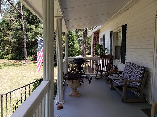 1st image of 739 Saint Patrick Dr