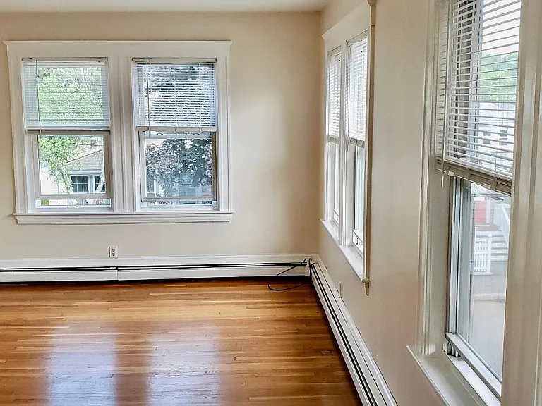 43 Eddie St #2R — Photo 13