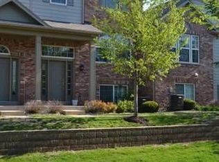 1532 Bristol Ln, Wood Dale, IL 60191