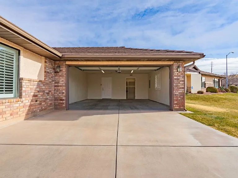 2349 S Legacy Dr — Photo 14