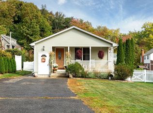 60 Morningside Ter, West Springfield, MA 01089