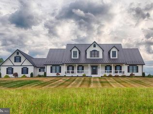 275 Jaredcan Trl, Stanley, VA 22851