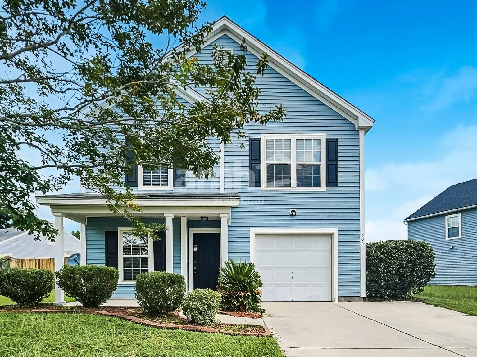 3 bed, 2.5 bath, 1644 sqft, $2,230 — Photo 1