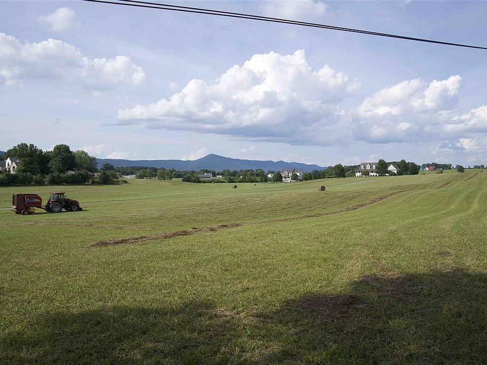 2nd image of Cave Hill Rd