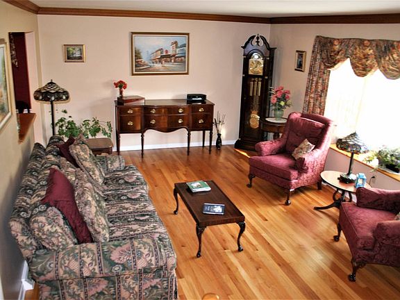 5th image of 21 Denkers Dr