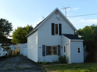 W7760 Railroad St, Shiocton, WI 54170
