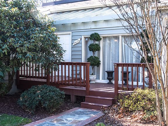Front deck to front door