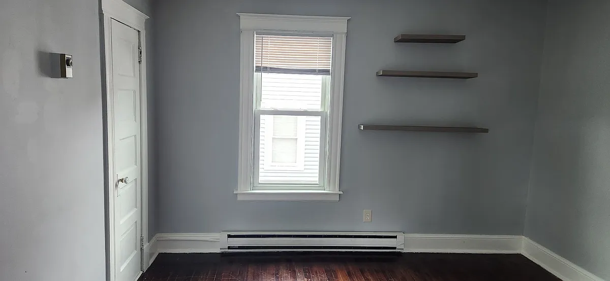 Building Photo - 103 Miller St #3