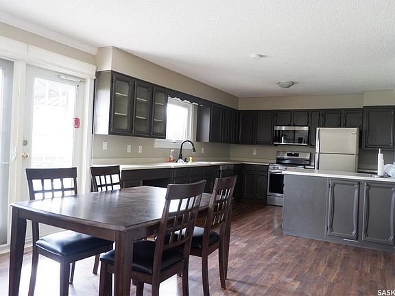 5th image of 20 Centennial Dr