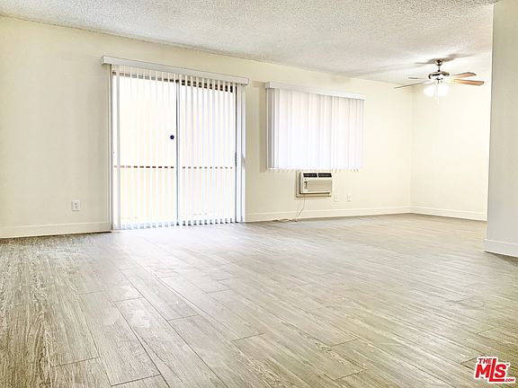 5th image of 13205 Barbara Ann St #8