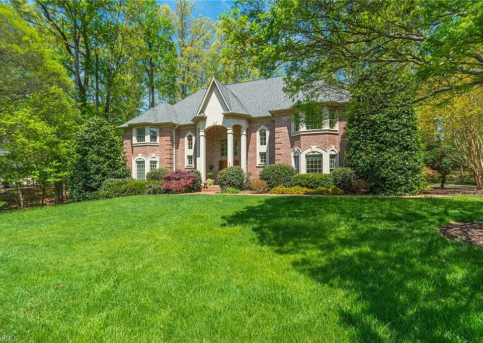 1st image of 2902 Turner Grove Dr N