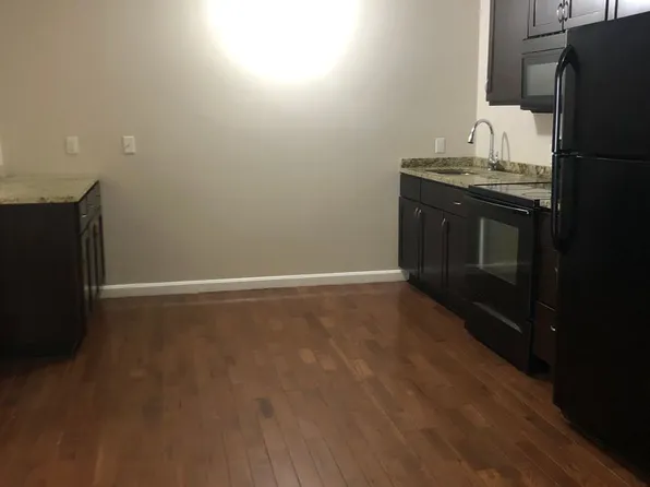 The Residences at Fall River, 680 N Main St APT 1, Fall River, MA 02720